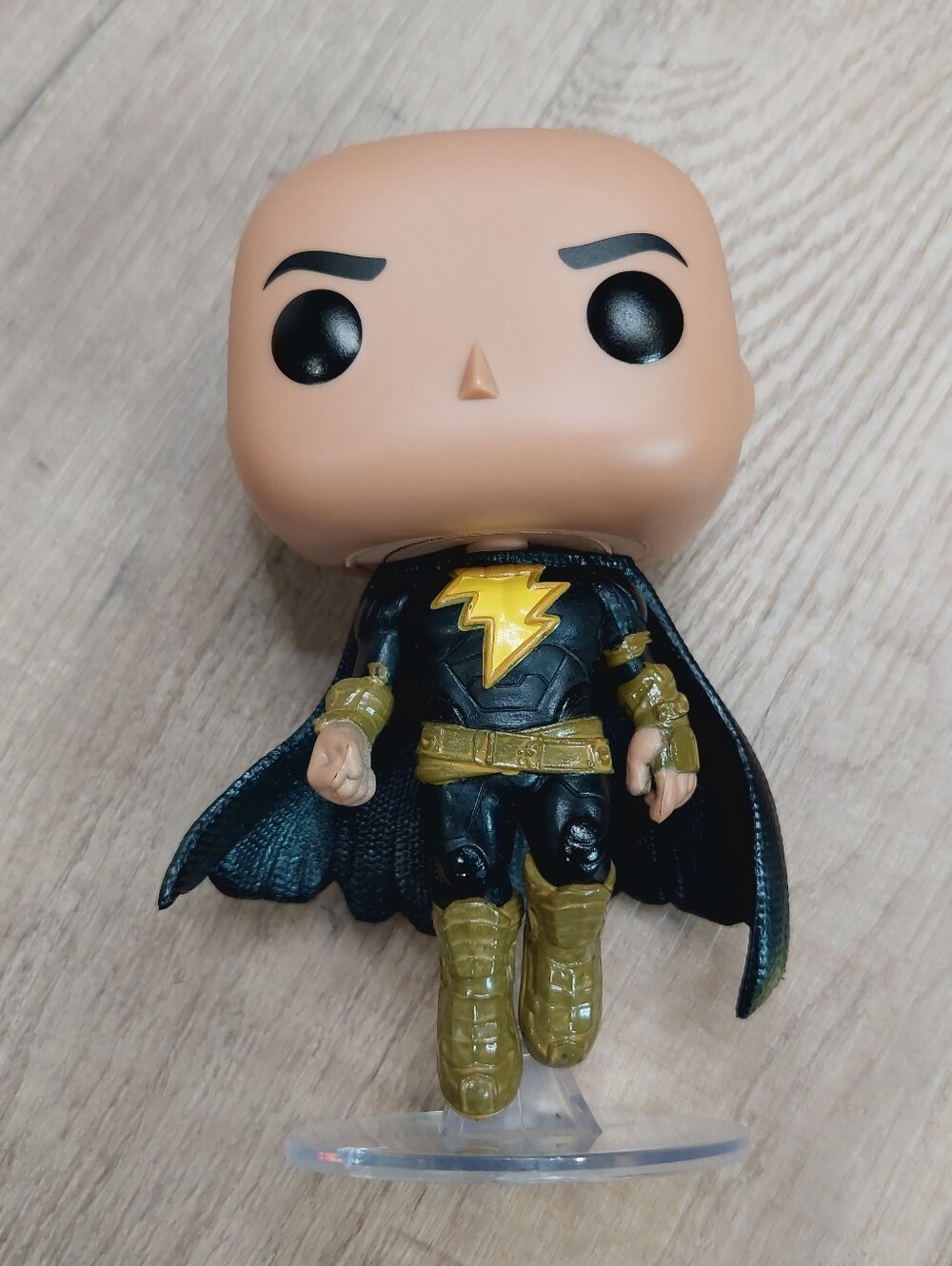 Funko Pop! DC Comics Black Adam (Flying) #1231 vinyl figure. ⚡